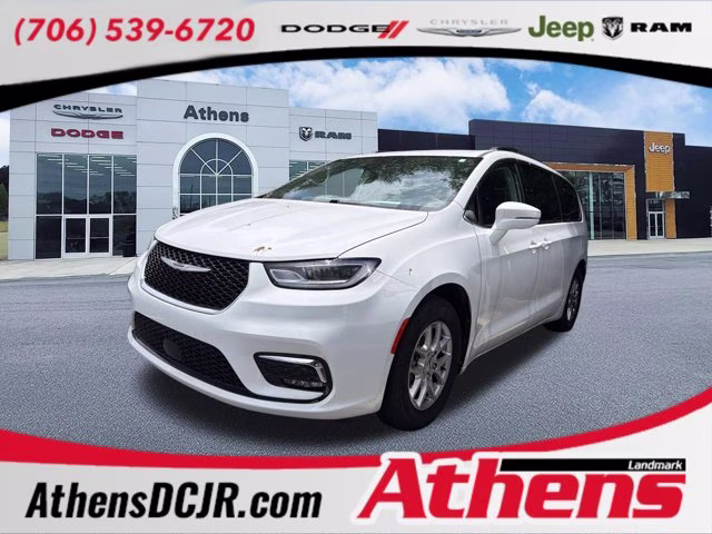 2022 Bright White Clearcoat Chrysler Pacifica Touring L FWD Van