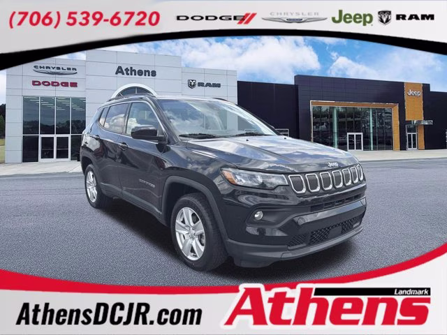 2022 Diamond Black Crystal Pearlcoat Jeep Compass Latitude 4X4 SUV