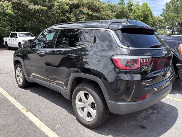2019 Diamond Black Crystal Pearlcoat Jeep Compass Latitude 4X4 SUV