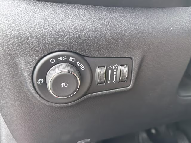 2026 Red Hot Pearlcoat Jeep Compass Latitude Altitude 4X4 SUV