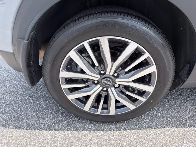2024 Boulder Gray Pearl Nissan Kicks SV FWD SUV