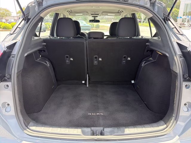 2024 Boulder Gray Pearl Nissan Kicks SV FWD SUV