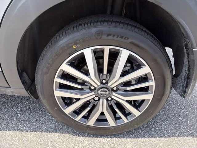2024 Boulder Gray Pearl Nissan Kicks SV FWD SUV