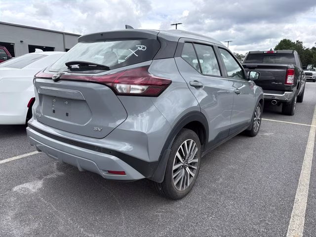 2024 Boulder Gray Pearl Nissan Kicks SV FWD SUV