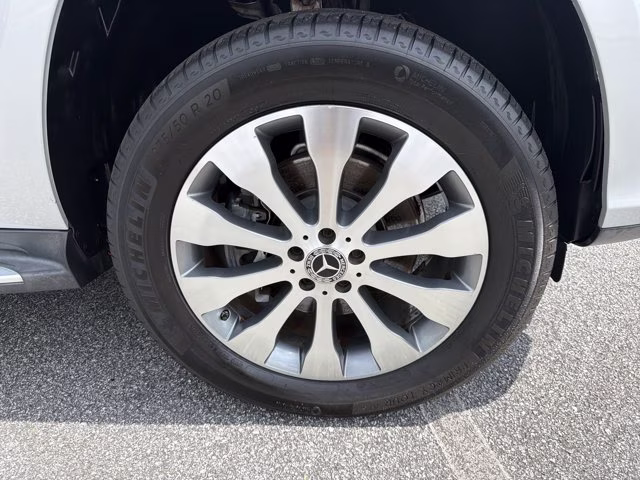 2018 Iridium Silver Metallic Mercedes-Benz GLS GLS 450 AWD SUV