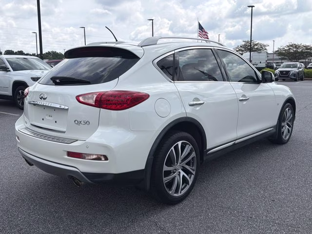 2017 Majestic White Infiniti QX50 Base RWD SUV