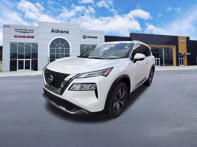 2023 Pearl White Tricoat Nissan Rogue SL FWD SUV