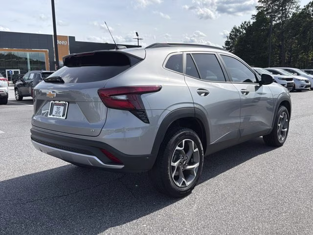 2025 Sterling Gray Metallic Chevrolet Trax LT FWD SUV