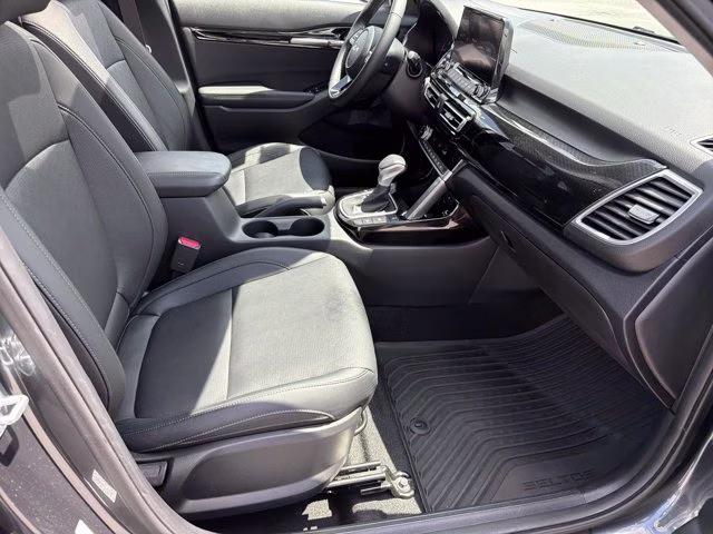 2023 Gravity Gray Kia Seltos EX AWD SUV