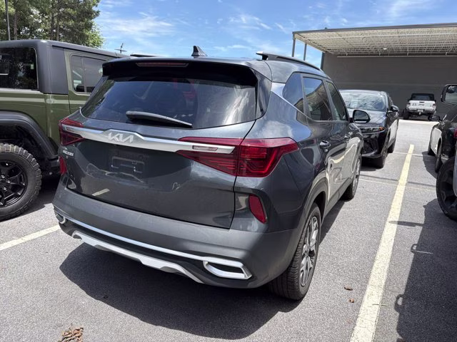 2023 Gravity Gray Kia Seltos EX AWD SUV