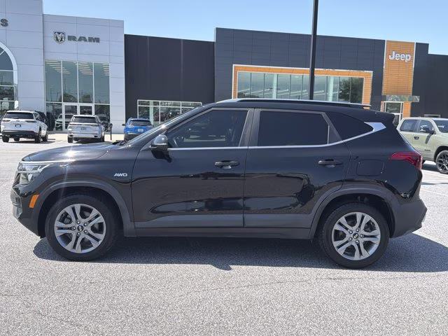 2021 Cherry Black Kia Seltos S AWD SUV