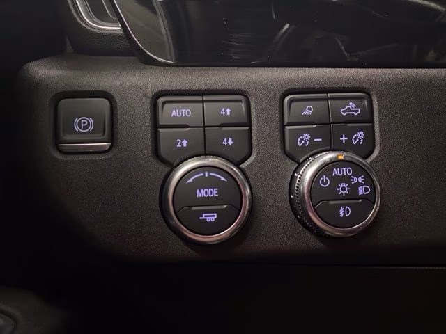 2023 Onyx Black GMC Sierra 1500 SLT 4X4 Truck