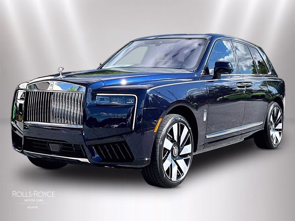 2027 Rolls-Royce Cullinan -'s photo