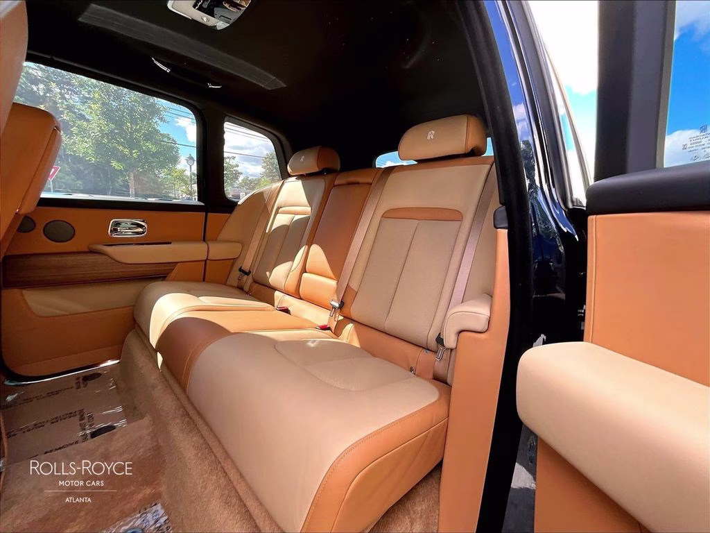 2027 Midnight Sapphire Rolls-Royce Cullinan AWD SUV