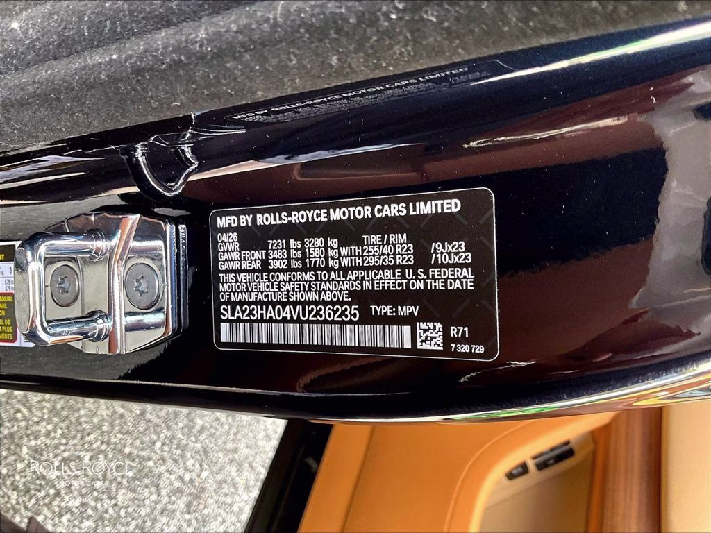 2027 Midnight Sapphire Rolls-Royce Cullinan AWD SUV