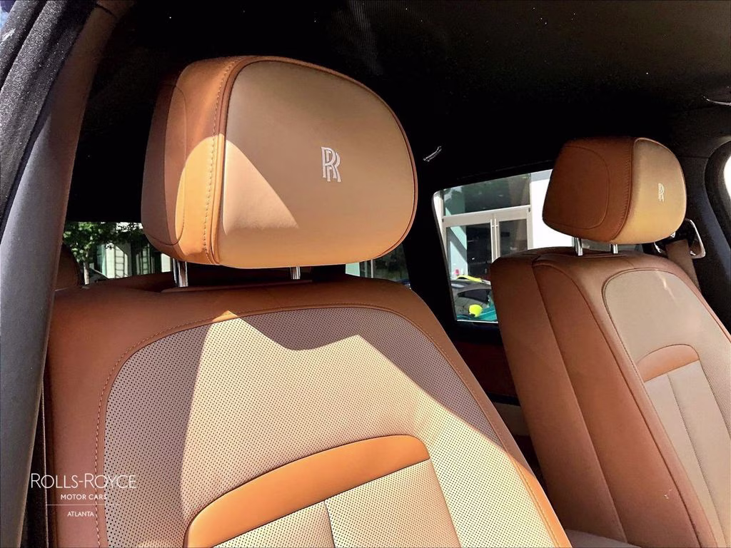 2027 Midnight Sapphire Rolls-Royce Cullinan AWD SUV