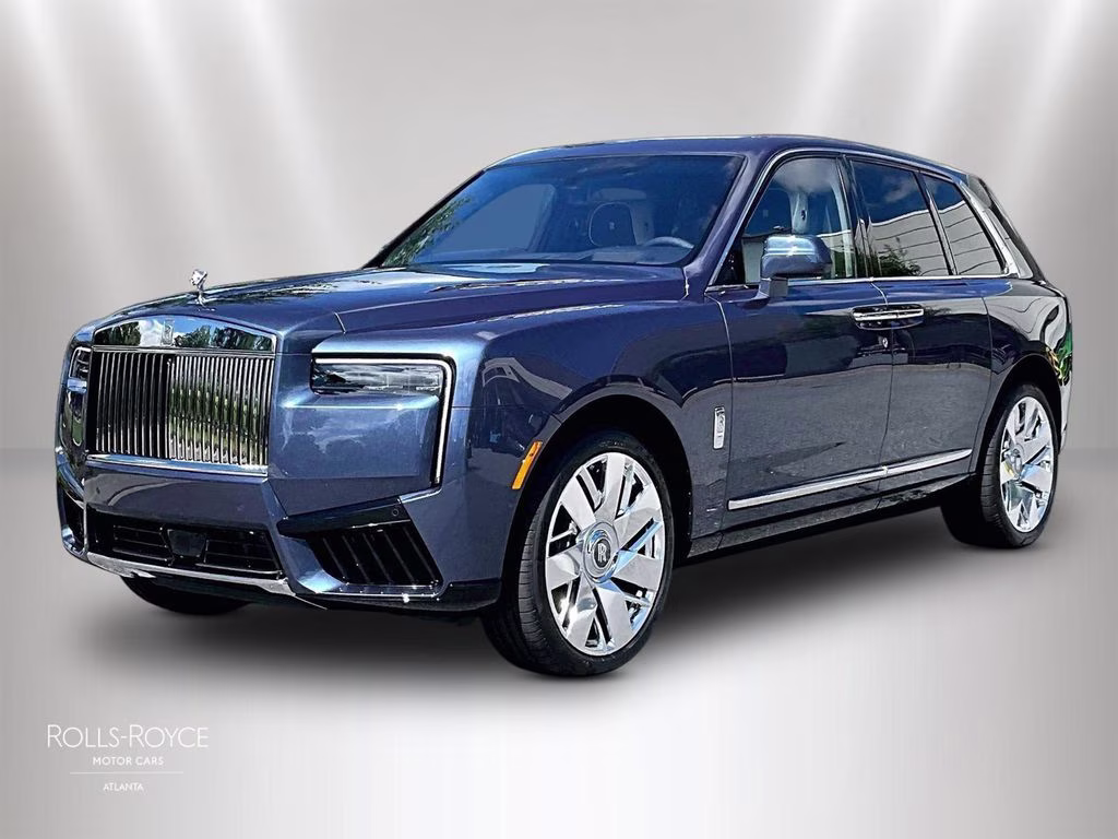 2027 Rolls-Royce Cullinan -'s photo