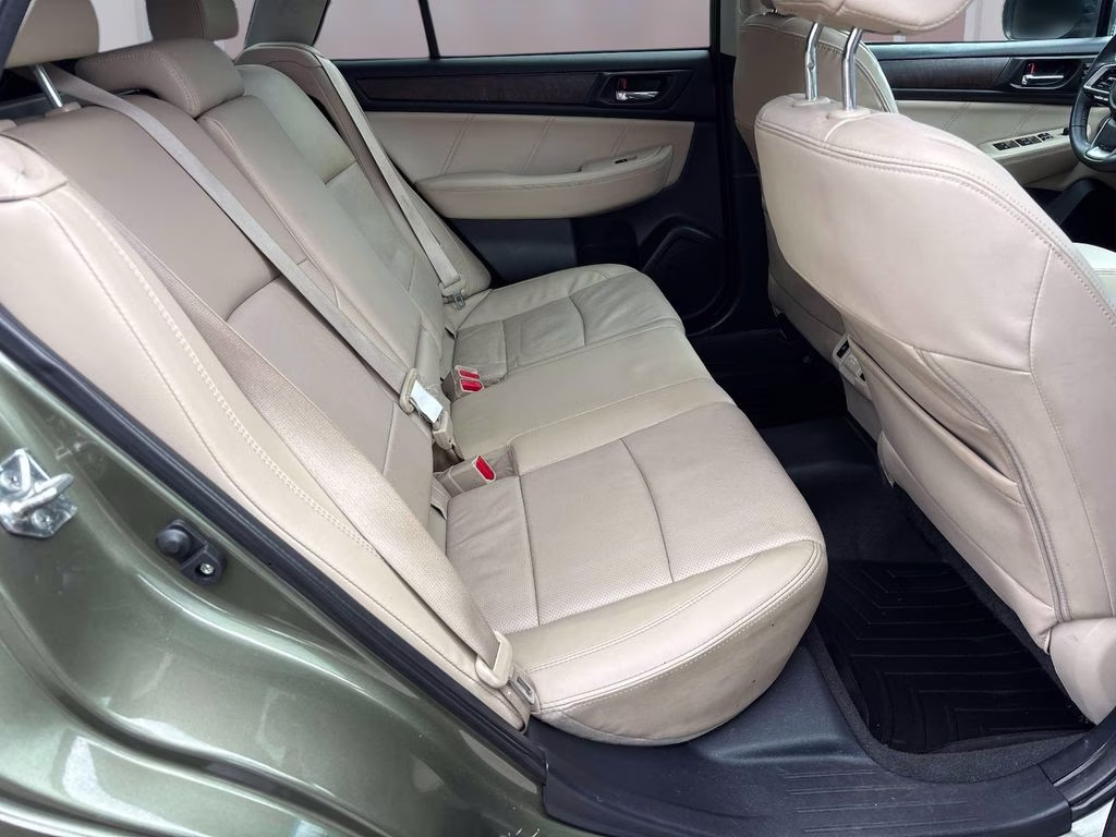 2018 Wilderness Green Metallic Subaru Outback 2.5i AWD SUV