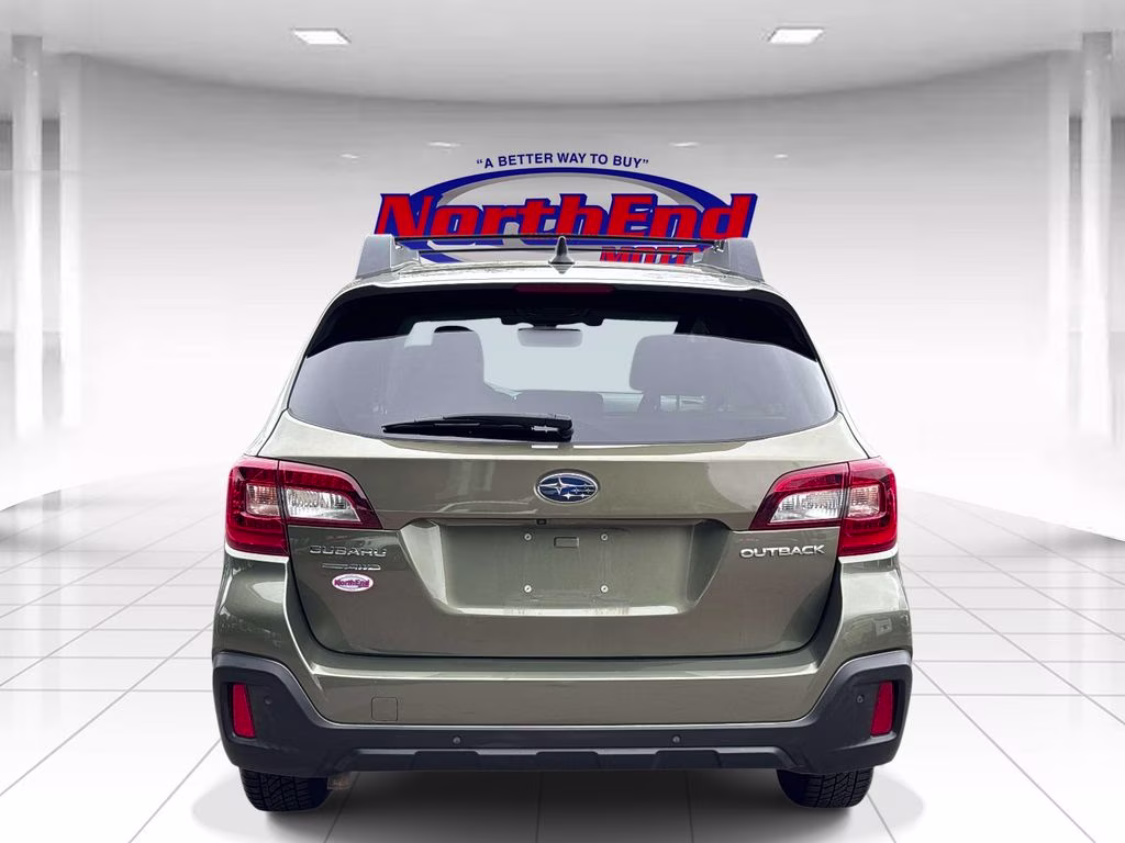 2018 Wilderness Green Metallic Subaru Outback 2.5i AWD SUV