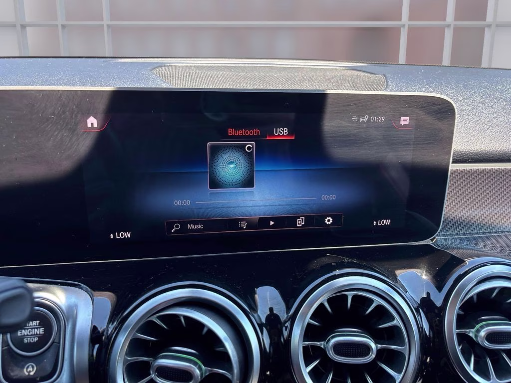 2021 Black Mercedes-Benz GLB GLB 250 AWD SUV