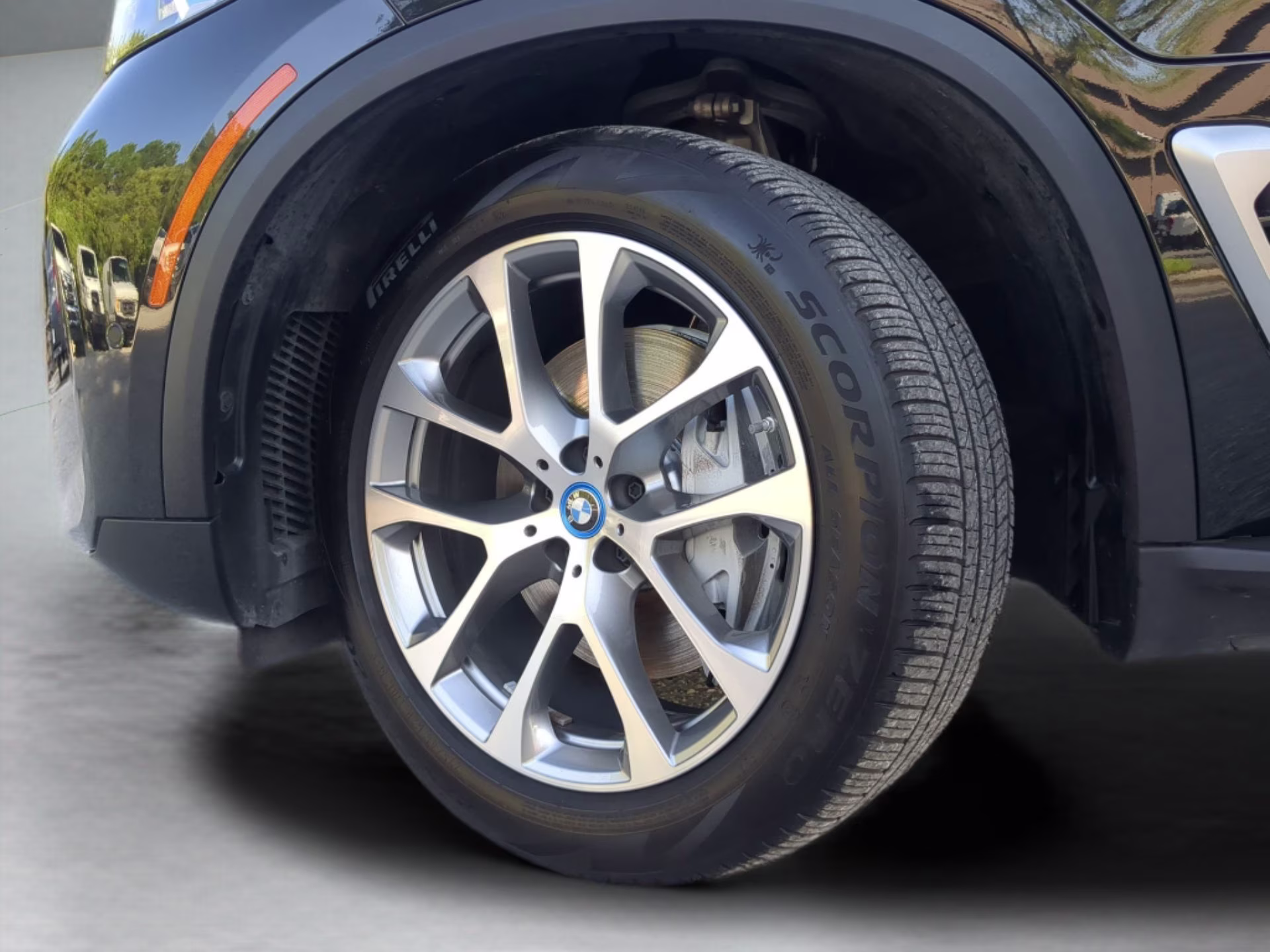 2025 Black Sapphire Metallic BMW X5 xDrive50e AWD SUV