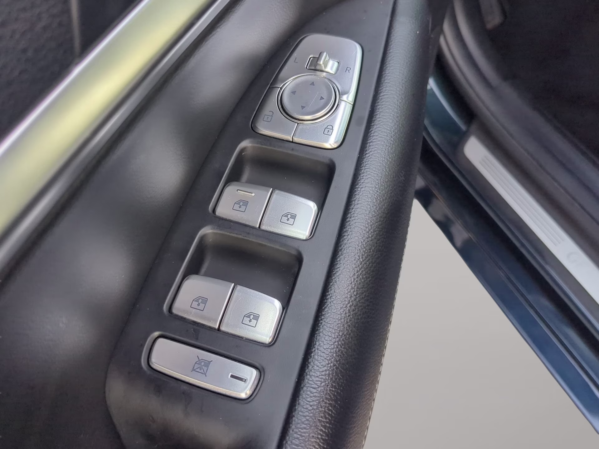 2025 Tasman Blue Genesis G70 2.5T AWD Sedan