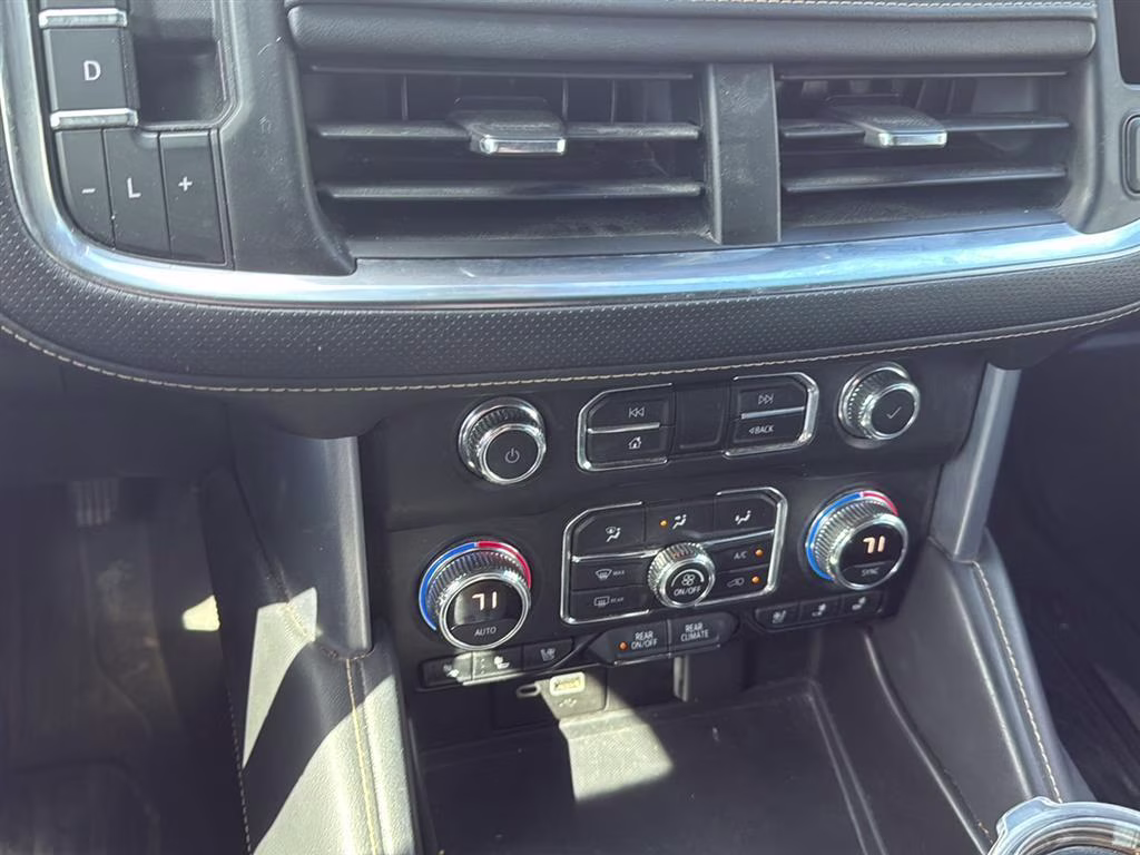 2021 Onyx Black GMC Yukon SLT 4X4 SUV