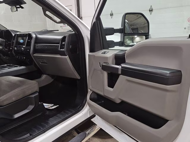 2020 Oxford White Ford Super Duty F-250 SRW XLT 4X4 Truck