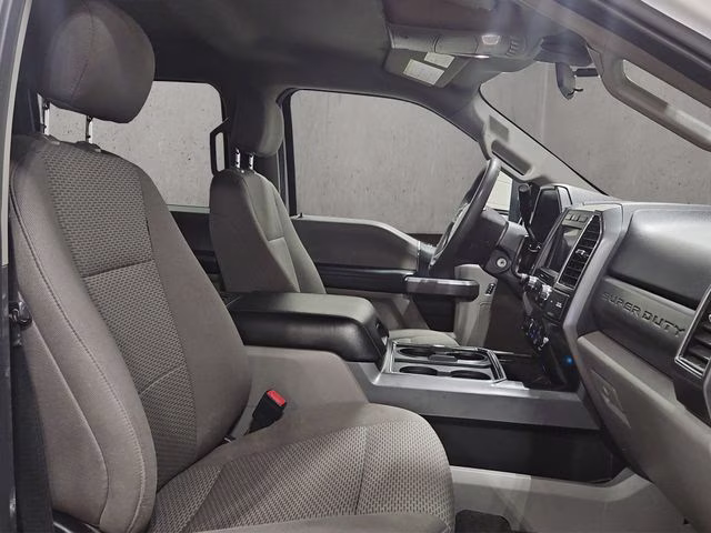 2020 Oxford White Ford Super Duty F-250 SRW XLT 4X4 Truck