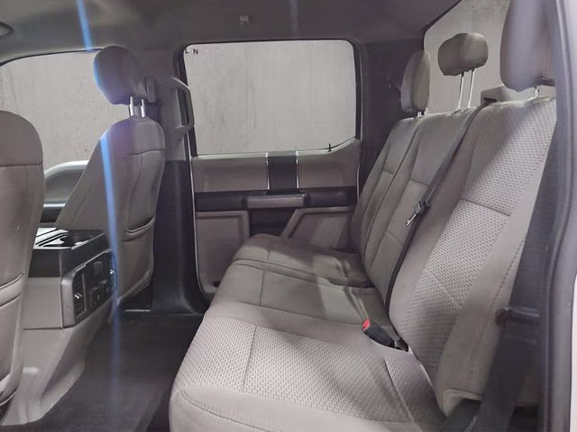 2020 Oxford White Ford Super Duty F-250 SRW XLT 4X4 Truck