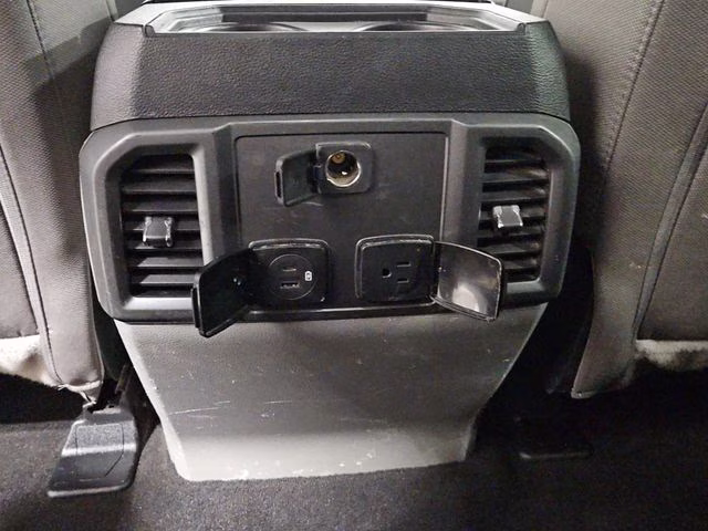2020 Oxford White Ford Super Duty F-250 SRW XLT 4X4 Truck