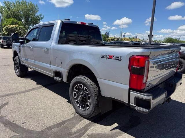 2023 Iconic Silver Metallic Ford Super Duty F-350 SRW Platinum 4X4 Truck