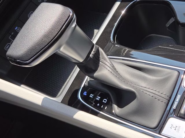 2026 Phantom Black Hyundai Tucson SEL AWD SUV