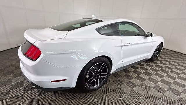 2021 Oxford White Ford Mustang EcoBoost Premium RWD Coupe