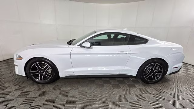 2021 Oxford White Ford Mustang EcoBoost Premium RWD Coupe