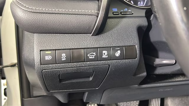 2024 Ice Cap Toyota Camry SE FWD Sedan