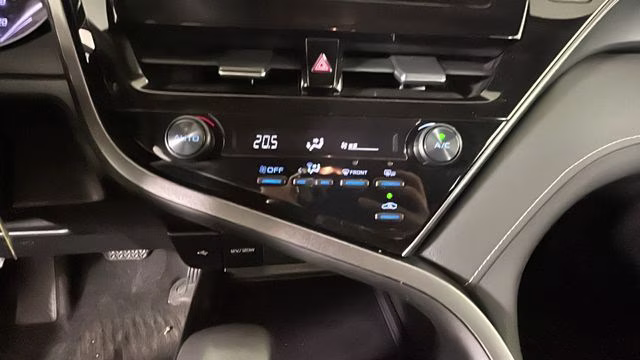 2024 Ice Cap Toyota Camry SE FWD Sedan