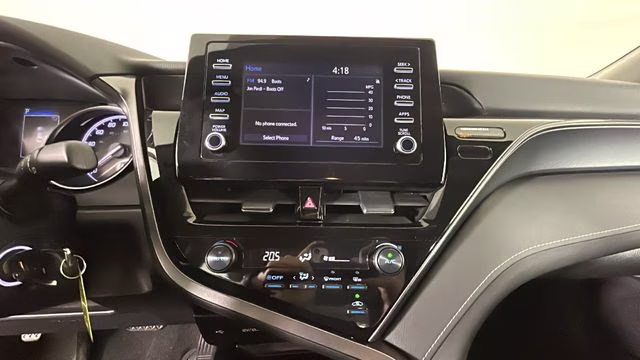 2024 Ice Cap Toyota Camry SE FWD Sedan