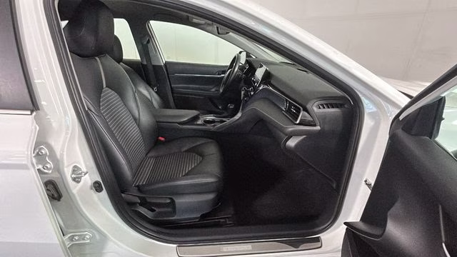 2024 Ice Cap Toyota Camry SE FWD Sedan