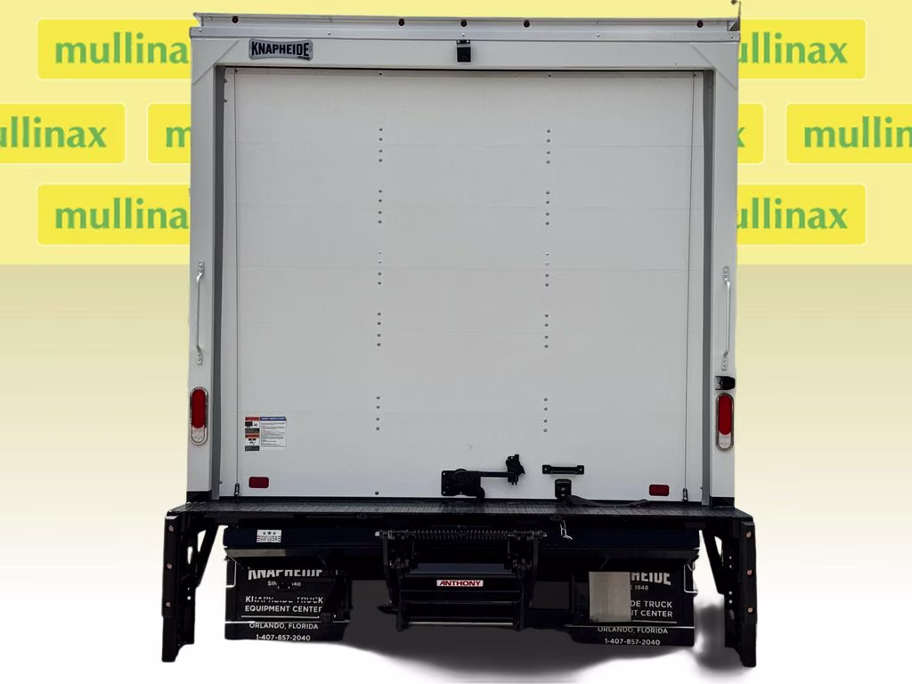 2027 Oxford White Ford E-450SD Base RWD Truck