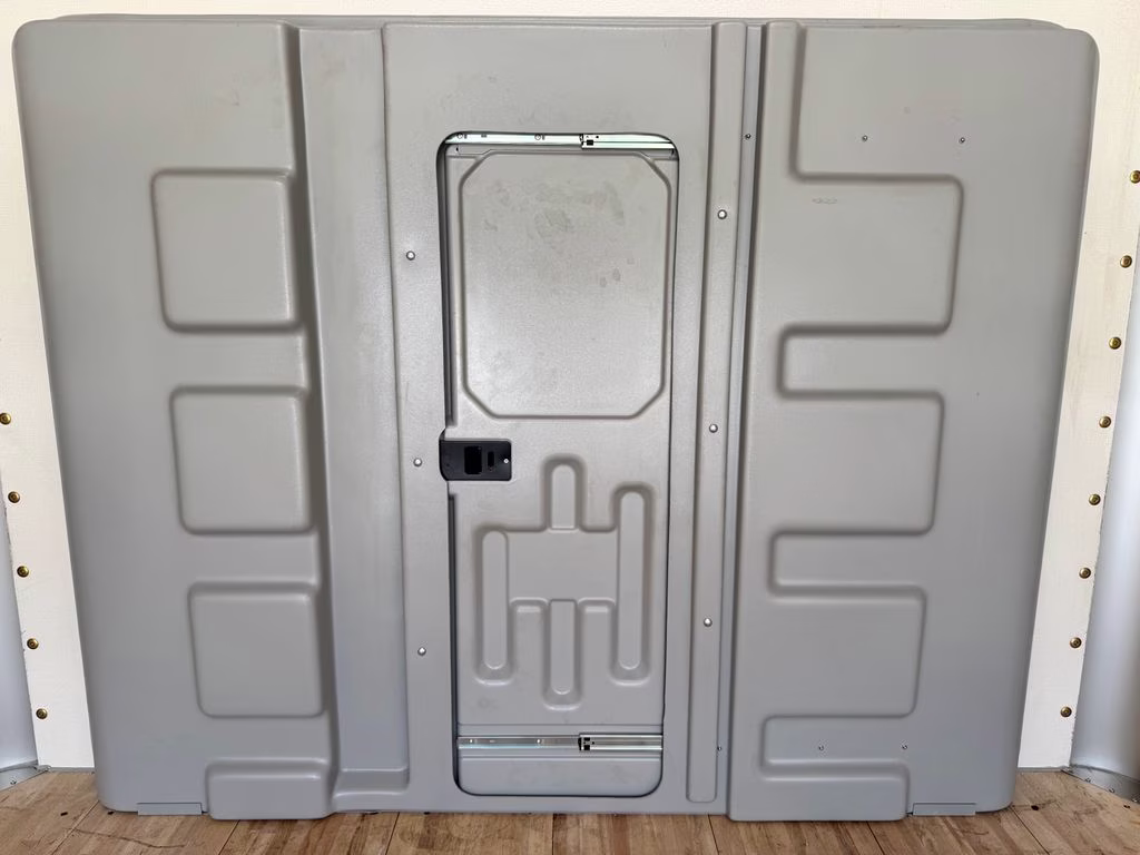 2027 Oxford White Ford E-450SD Base RWD Truck