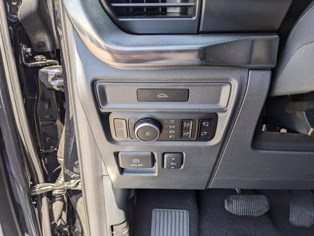 2026 Black Metallic Ford F-150 Lariat 4X4 Truck