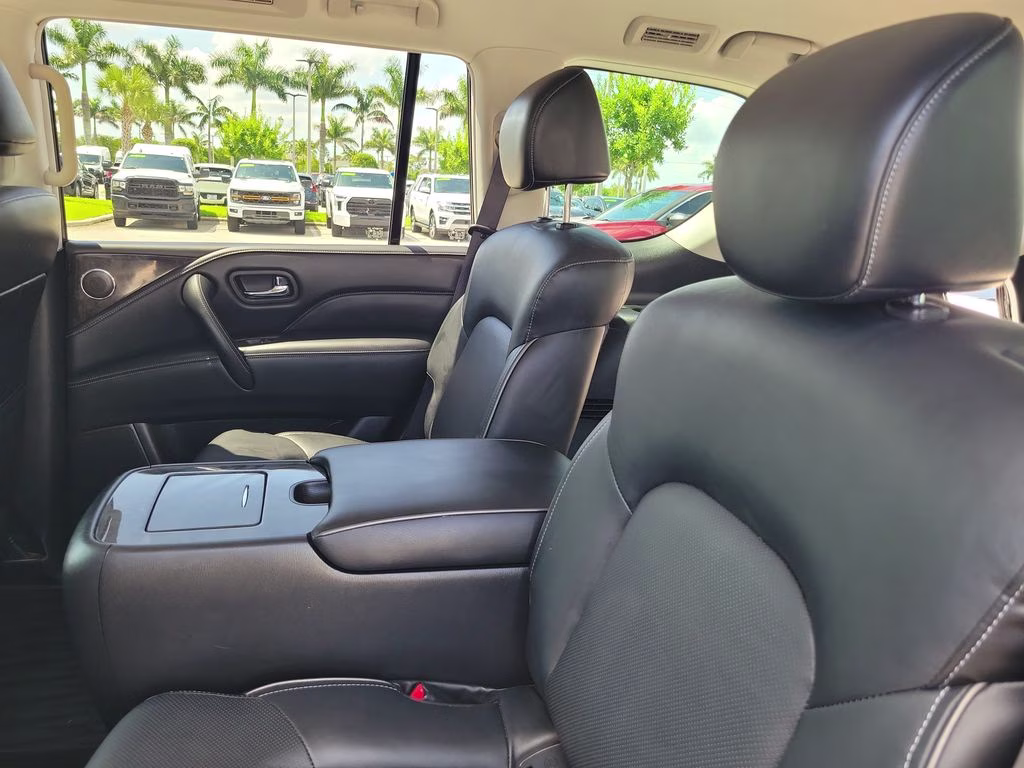 2023 Anthracite Gray INFINITI QX80 LUXE 4X4 SUV