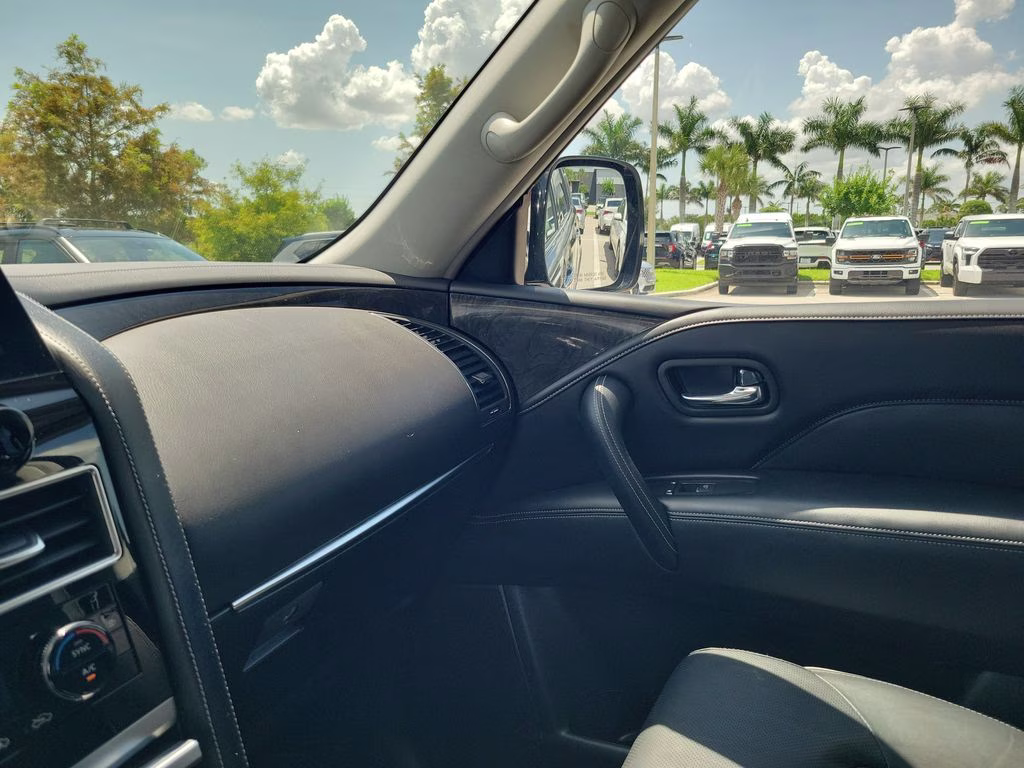 2023 Anthracite Gray INFINITI QX80 LUXE 4X4 SUV