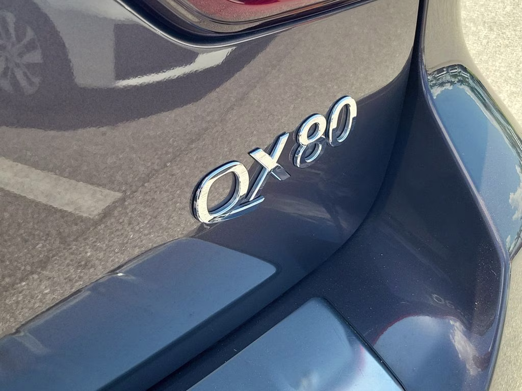 2023 Anthracite Gray INFINITI QX80 LUXE 4X4 SUV