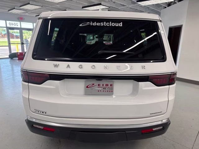 2022 Bright White Clearcoat Jeep Wagoneer Series III 4X4 SUV
