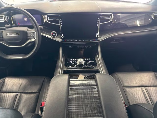 2022 Bright White Clearcoat Jeep Wagoneer Series III 4X4 SUV