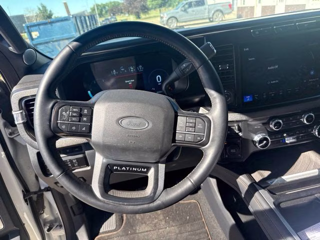 2023 Star White Metallic Tri-Coat Ford Super Duty F-350 SRW 4X4 Truck