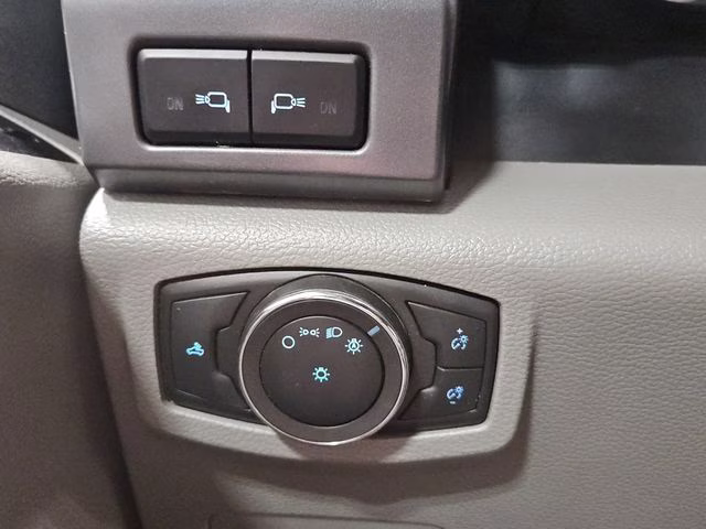 2020 Oxford White Ford Super Duty F-250 SRW XLT 4X4 Truck