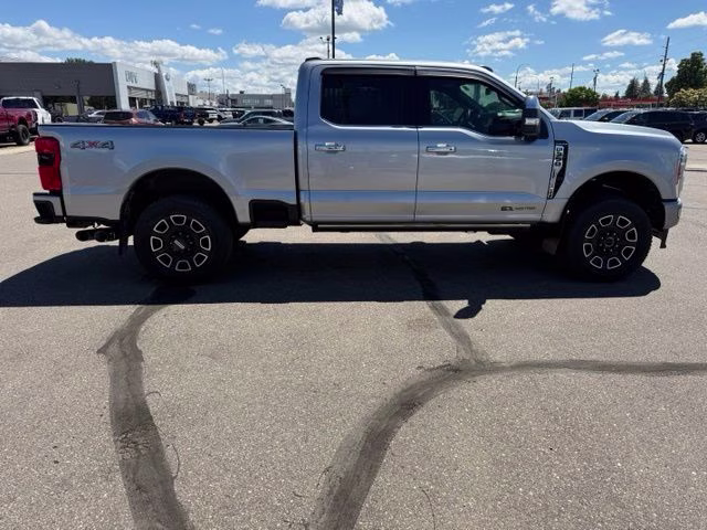 2023 Iconic Silver Metallic Ford Super Duty F-350 SRW Platinum 4X4 Truck